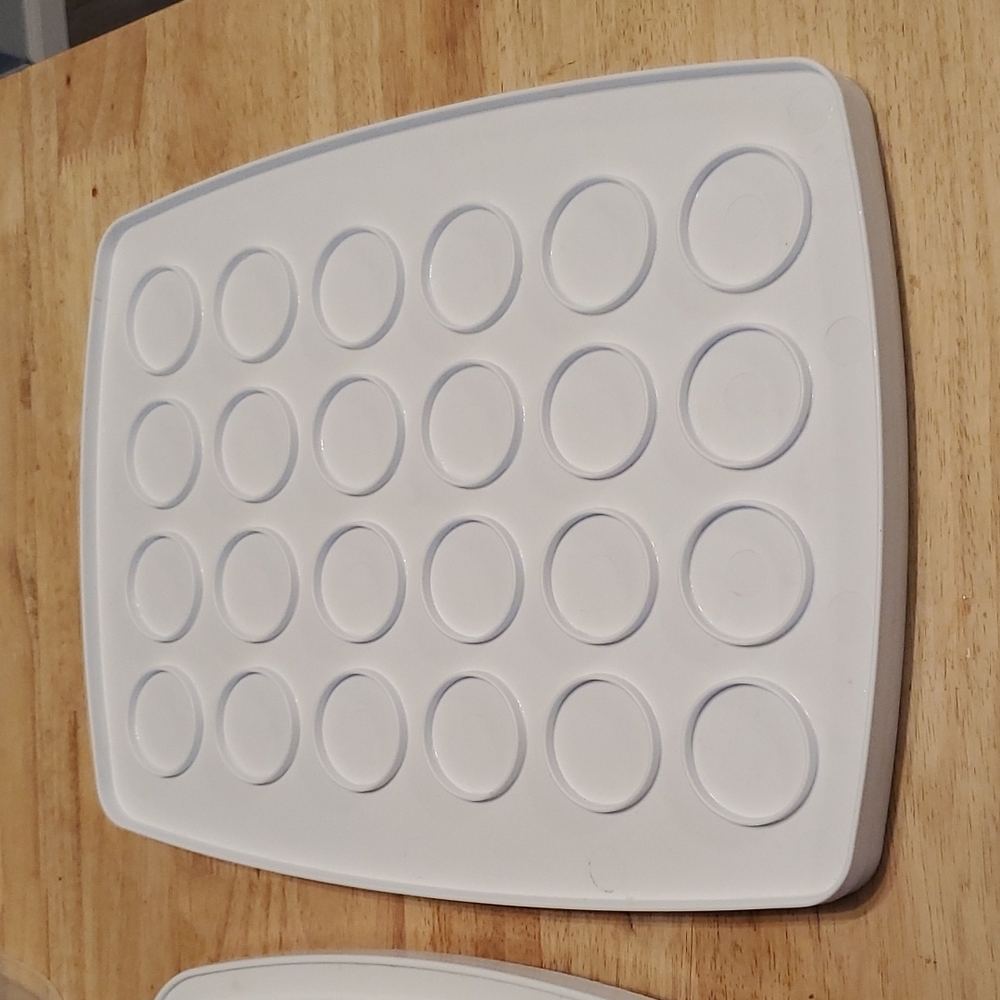 Cupcake holder! - Picture 4 of 8